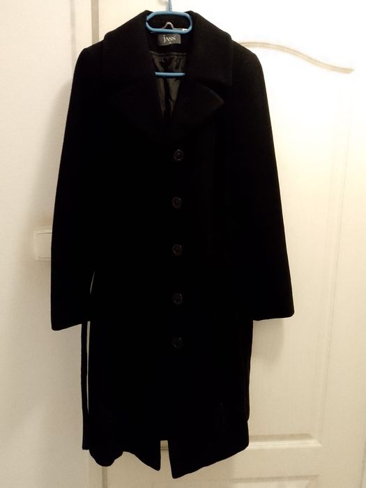 Płaszcz zimowy wełniany rozmiar 36, czarny, z ociepleniem, firma Jass