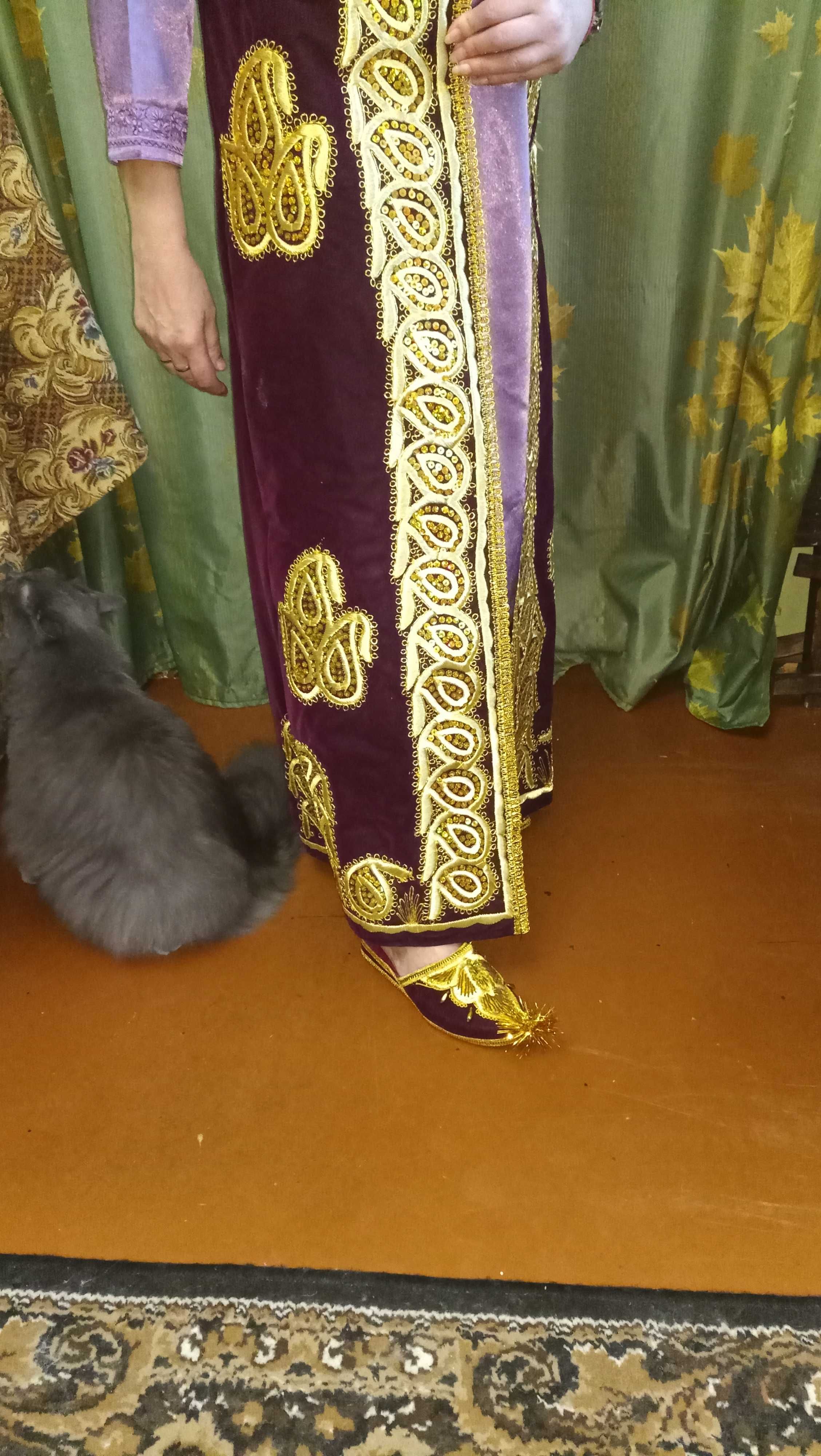 Женский узбекский халат,чапан,тюбитейка,тапочки.