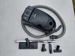 Odkurzacz miele Tango black