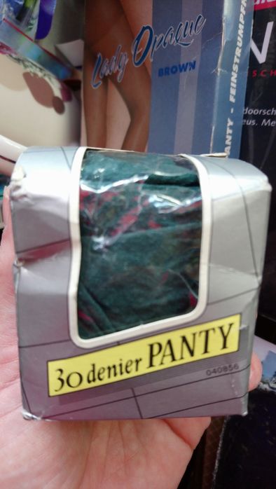 Rajstopy PRL rozmiar 40/44 30 den i 15 den, 100% polyamid OKAZJA!