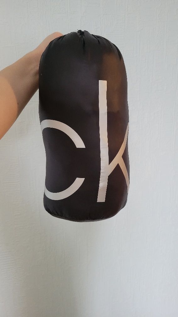 Пуховик Calvin Klein оригинал S
