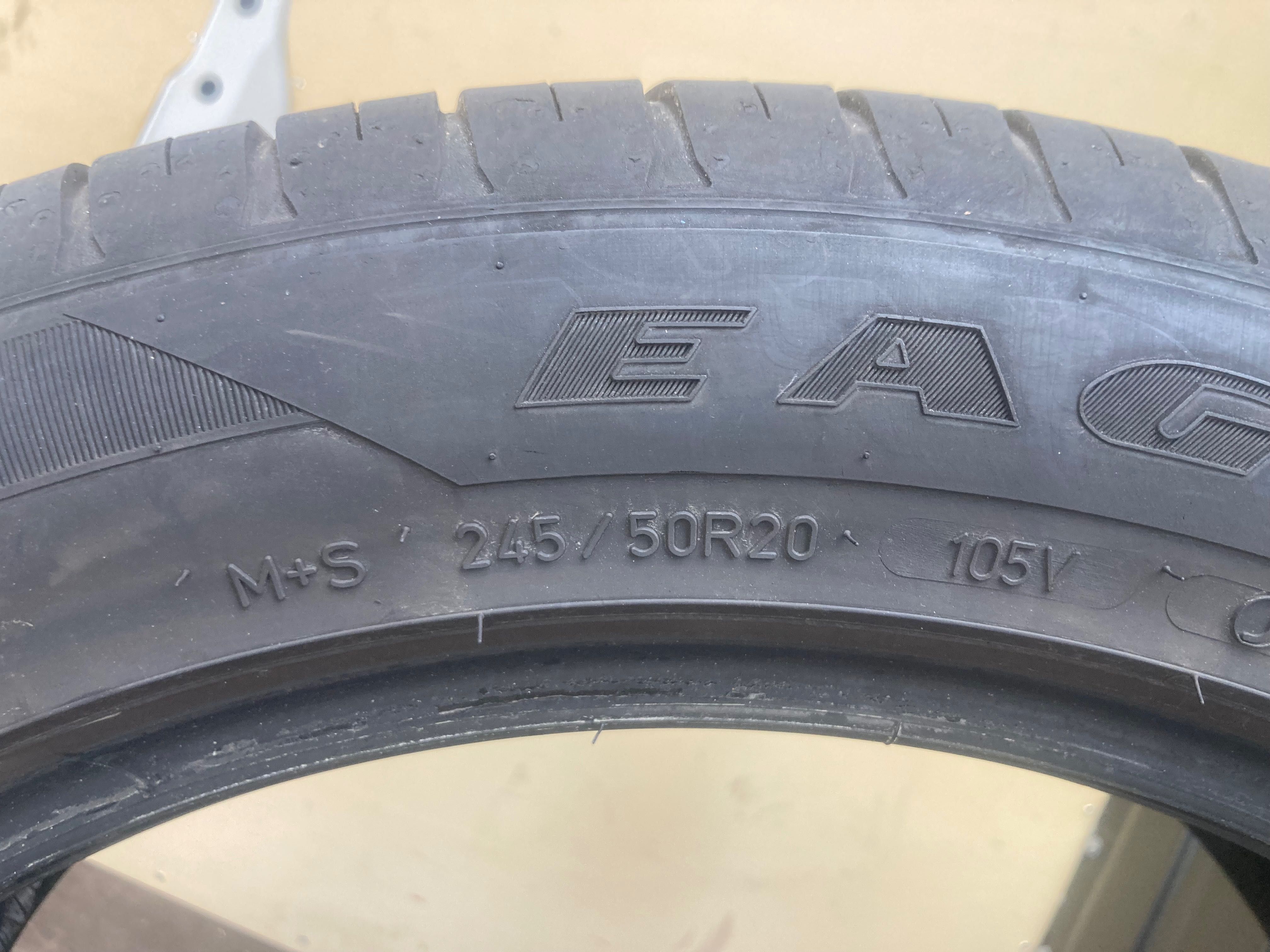 Pneus GOODYEAR  245/50 R20