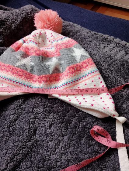 Czapka wiązana zimowa dziewcz. 54 cool c. i M. Miki 104/122 H&M.