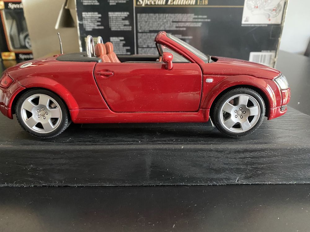 MAISTO 1:18 Audi TT Roadster 8N 1.8T quattro