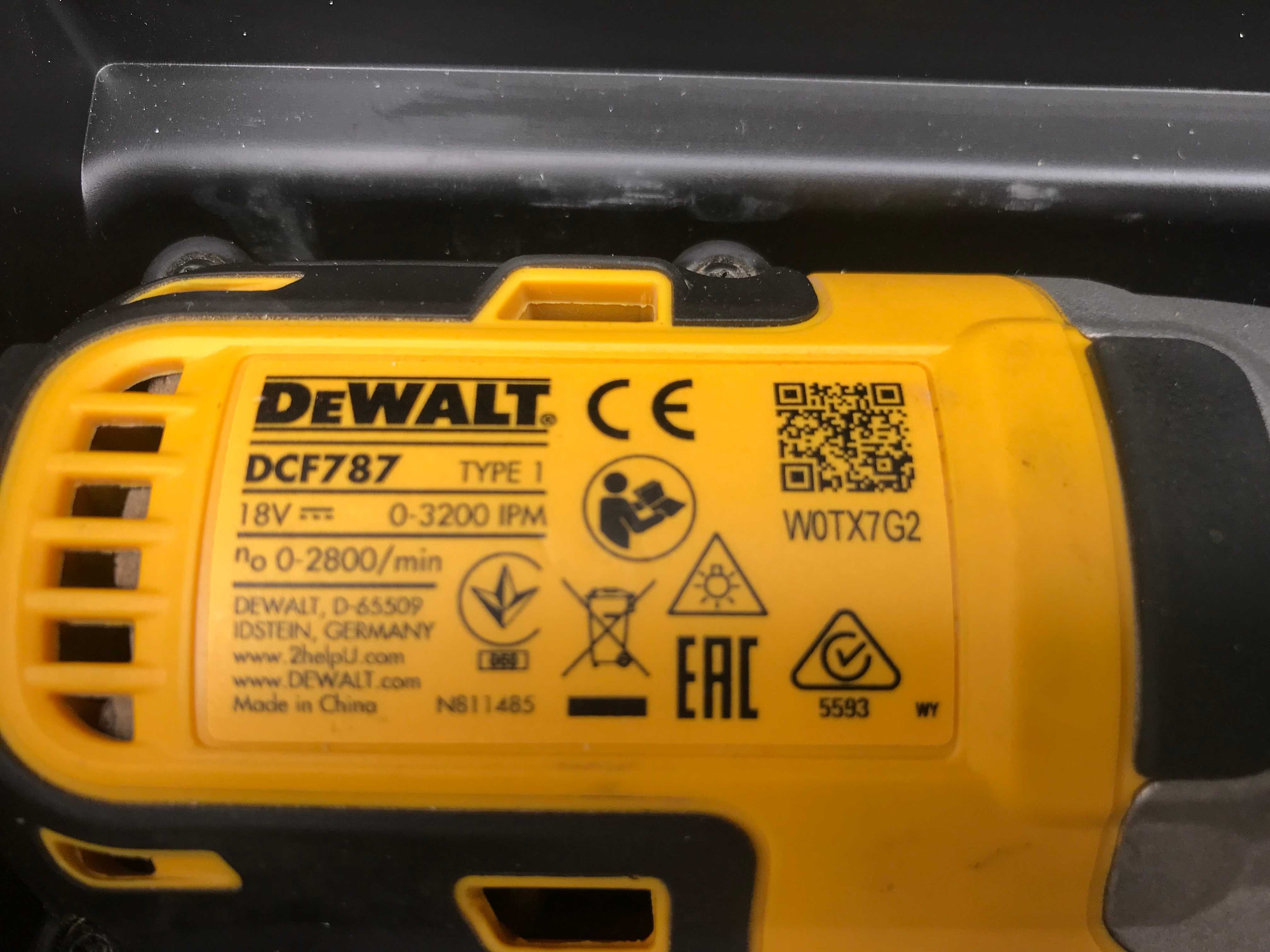 Шуруповерт DeWALT DCD778, та болтоверт DCF787  з Англії