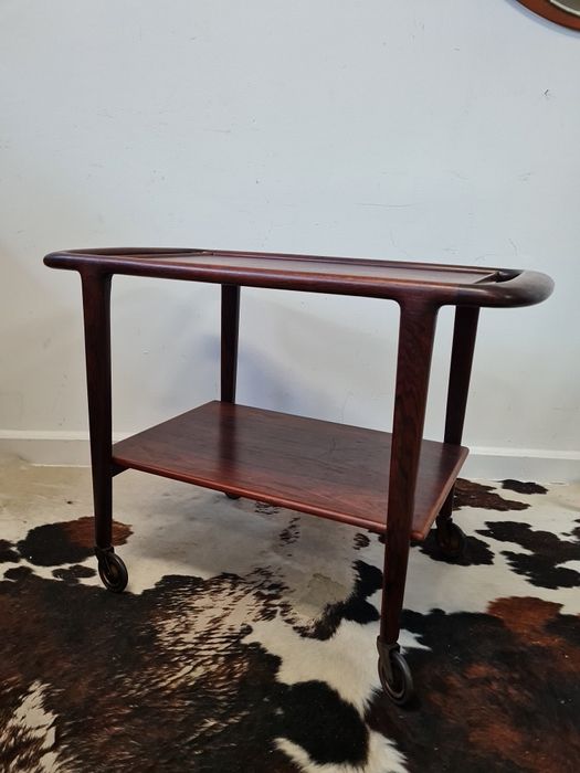 Stolik,mobilny barek,palisander,proj.Nielsa Otto Møllera,Dania lata 60