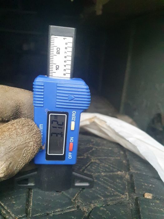 Шины комплект зима Bridgestone 225/65/17