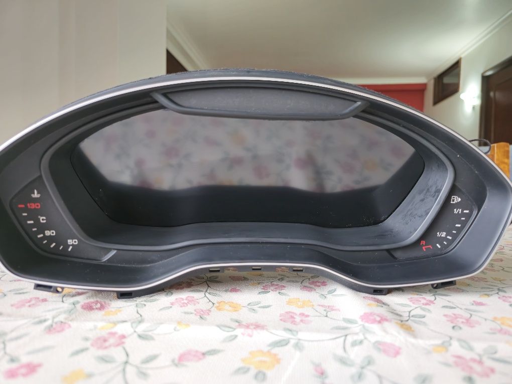 Quadrante digital Audi a4 b9 2.0 tdi