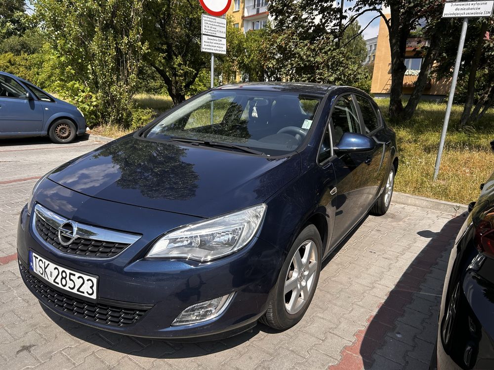 Opel Astra J 2010 1.4