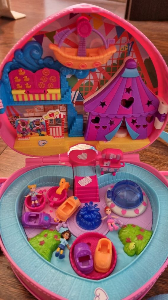 Wesołe miasteczko polly pocket