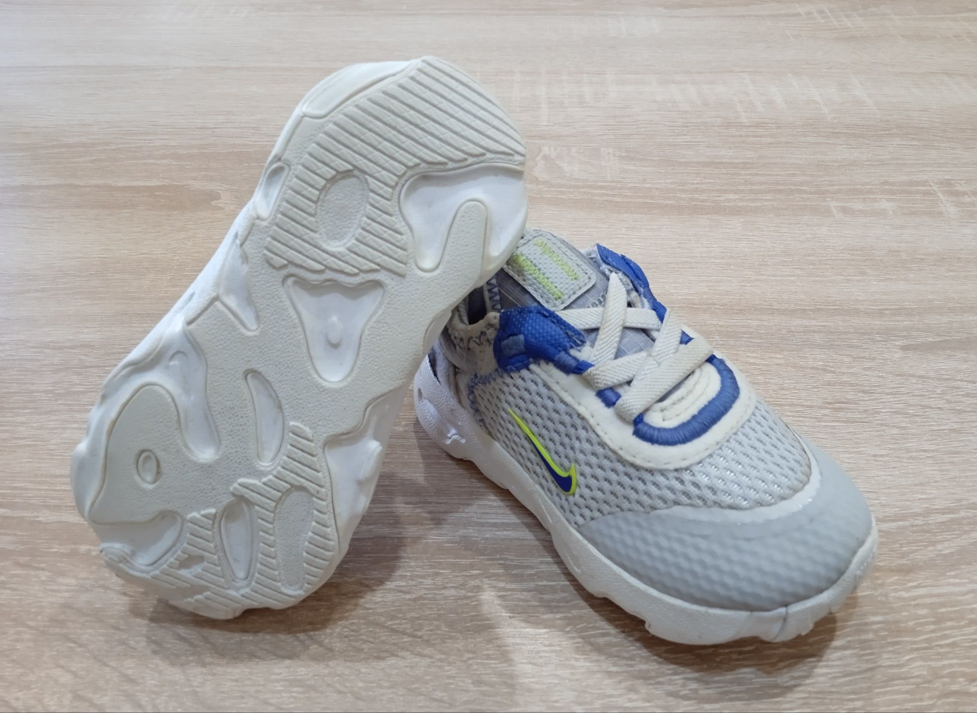 Кроссовки сникерсы Nike React Live CW 1620-004 детские 22р.