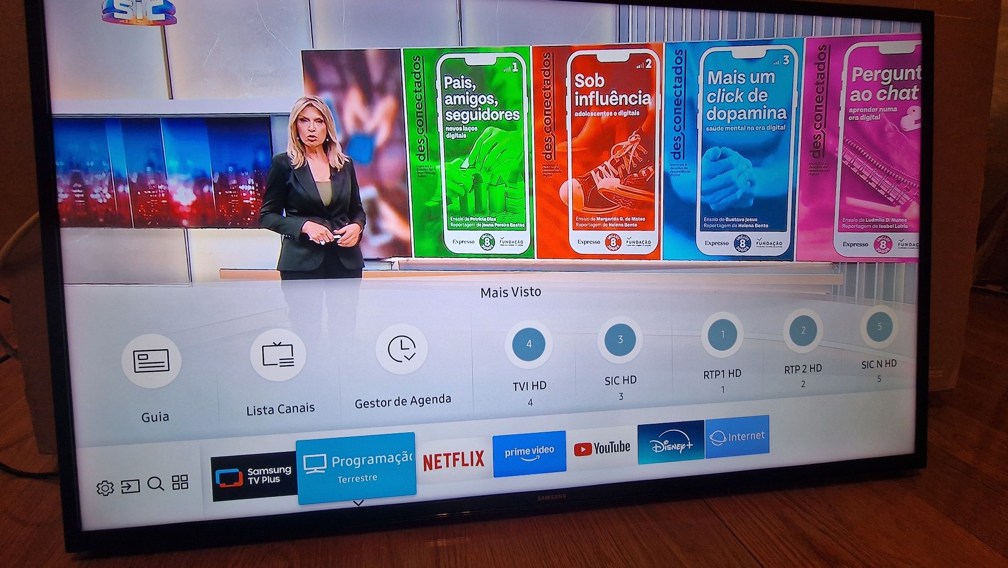 Tv samsung smart tv 4k de 40 polegadas com comando