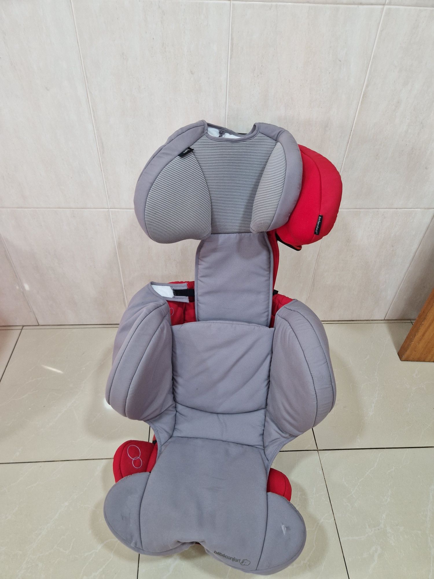 Cadeira auto bebé confort grupo 2-3 (15/36kg)