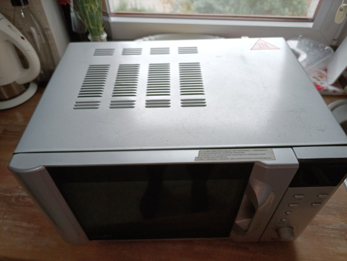 Mikrofalówka 20 L