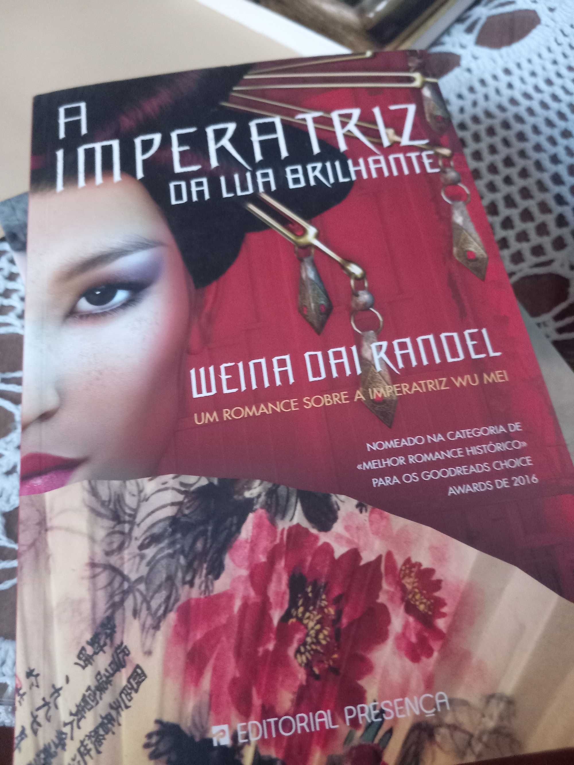 A imperatriz da lua brilhante