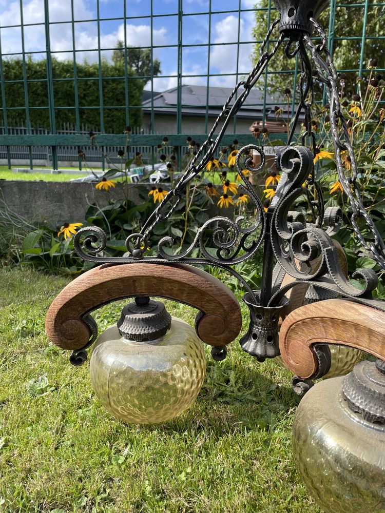 Żyrandol trójramienny stylowy