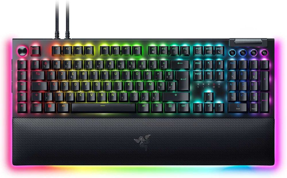 Razer BlackWidow V4 Pro – Como Novo, Switches Verdes, 6 Meses