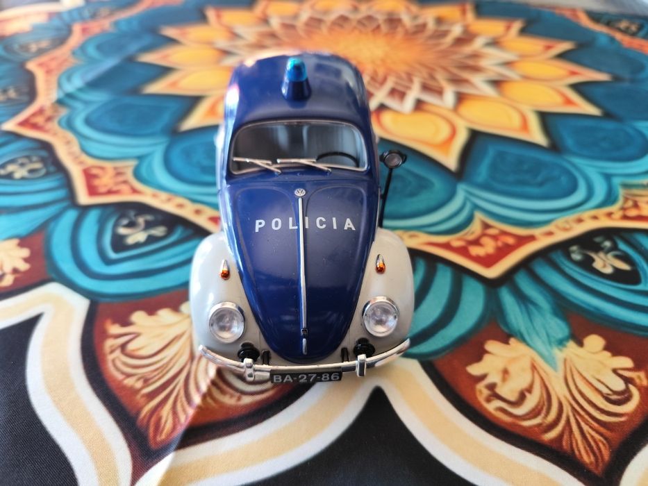 Miniatura Carocha Polícia