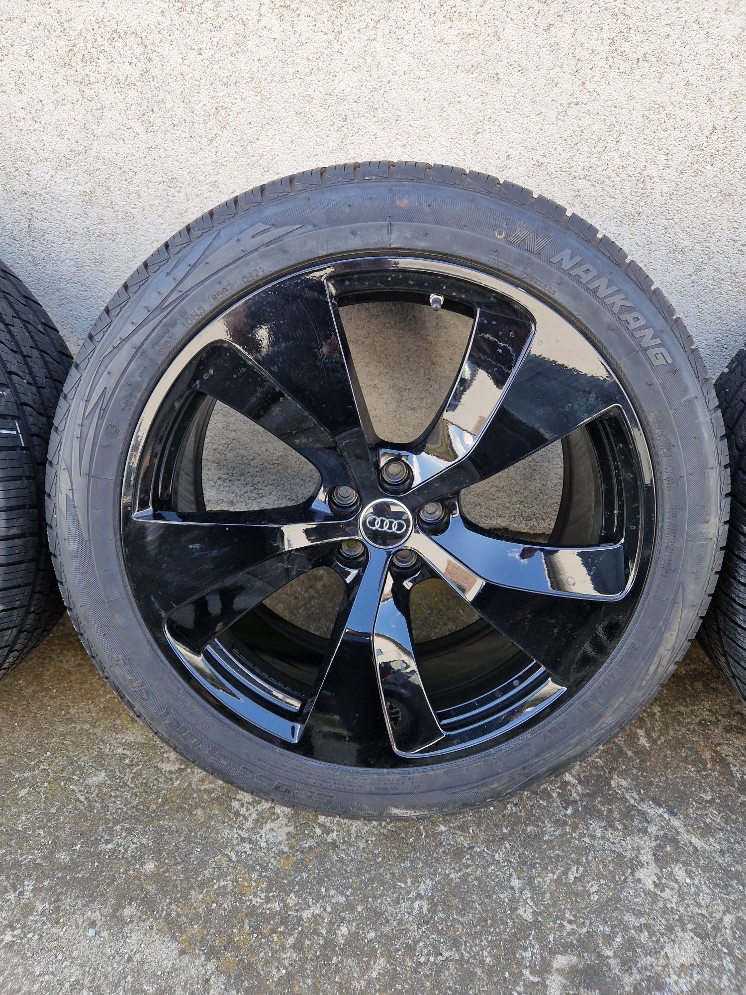 Oryginalne Koła Audi Q7 SQ7 S-line 4M 285/40R21 lato 22r. 7mm czujniki