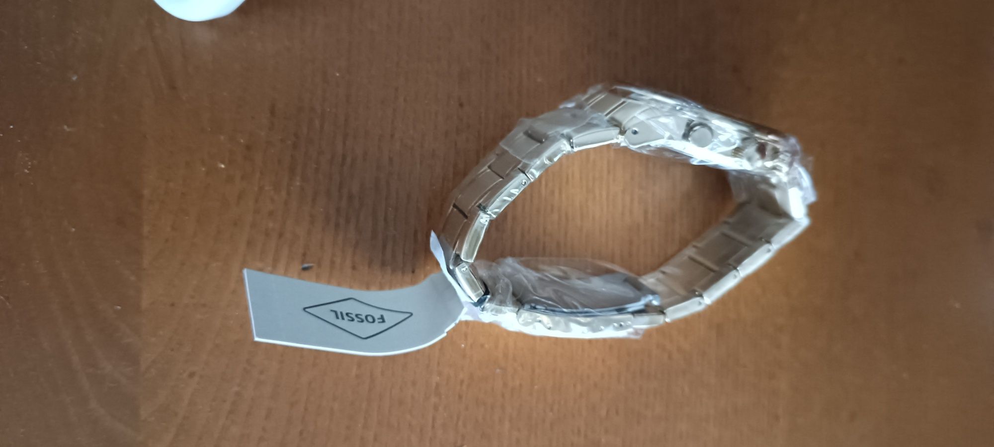 Relógio  FOSSIL dourado NOVO