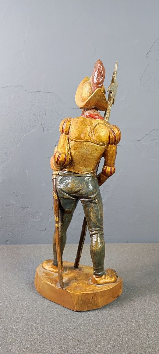 Figura Konkwistadora tworzywo