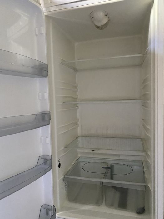 Холодильник Whirpool