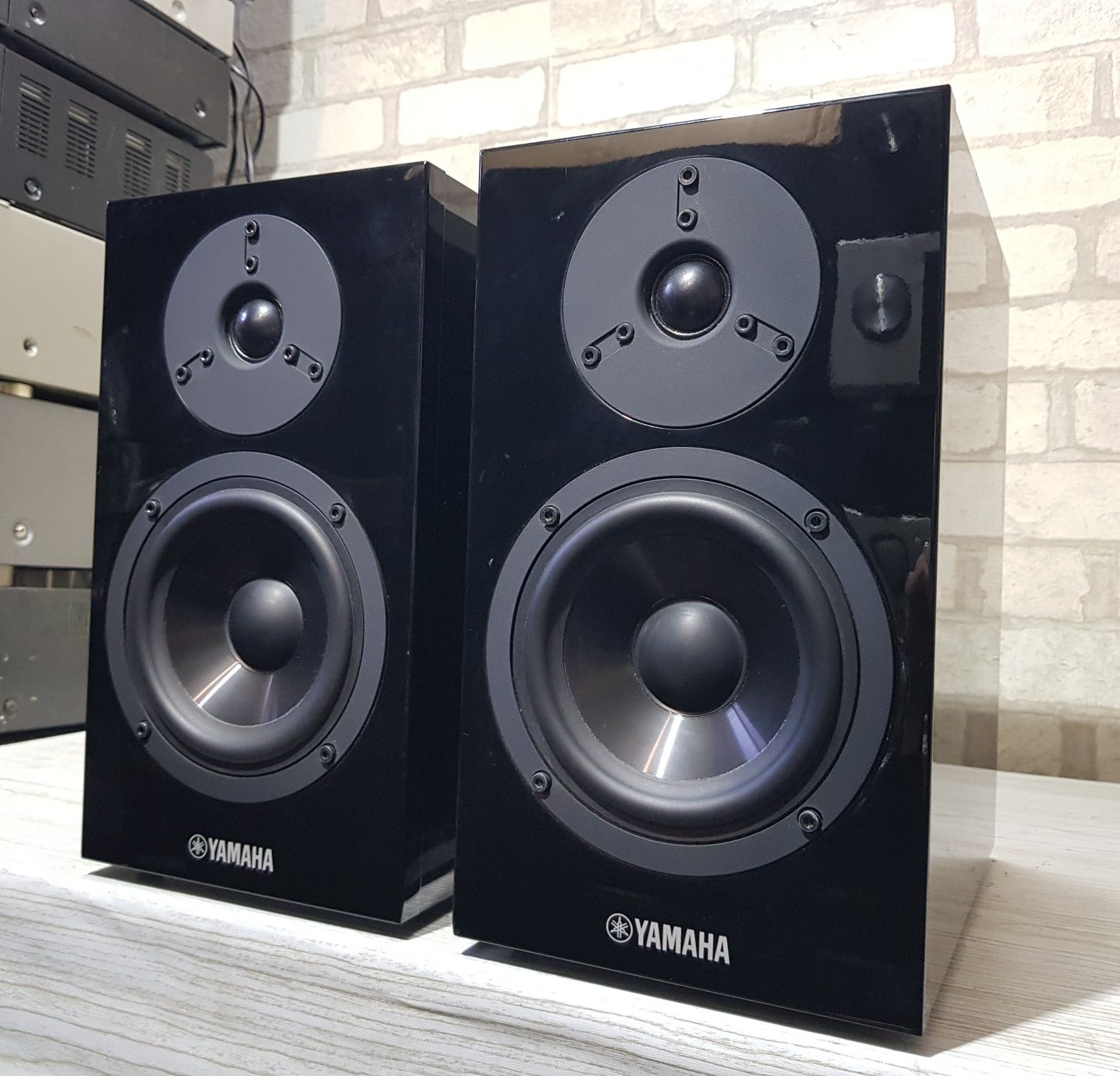 110Вт Полична акустика/полочная Yamaha NS-BP300  б/у з Німеччини