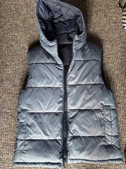 Продам жилет новий