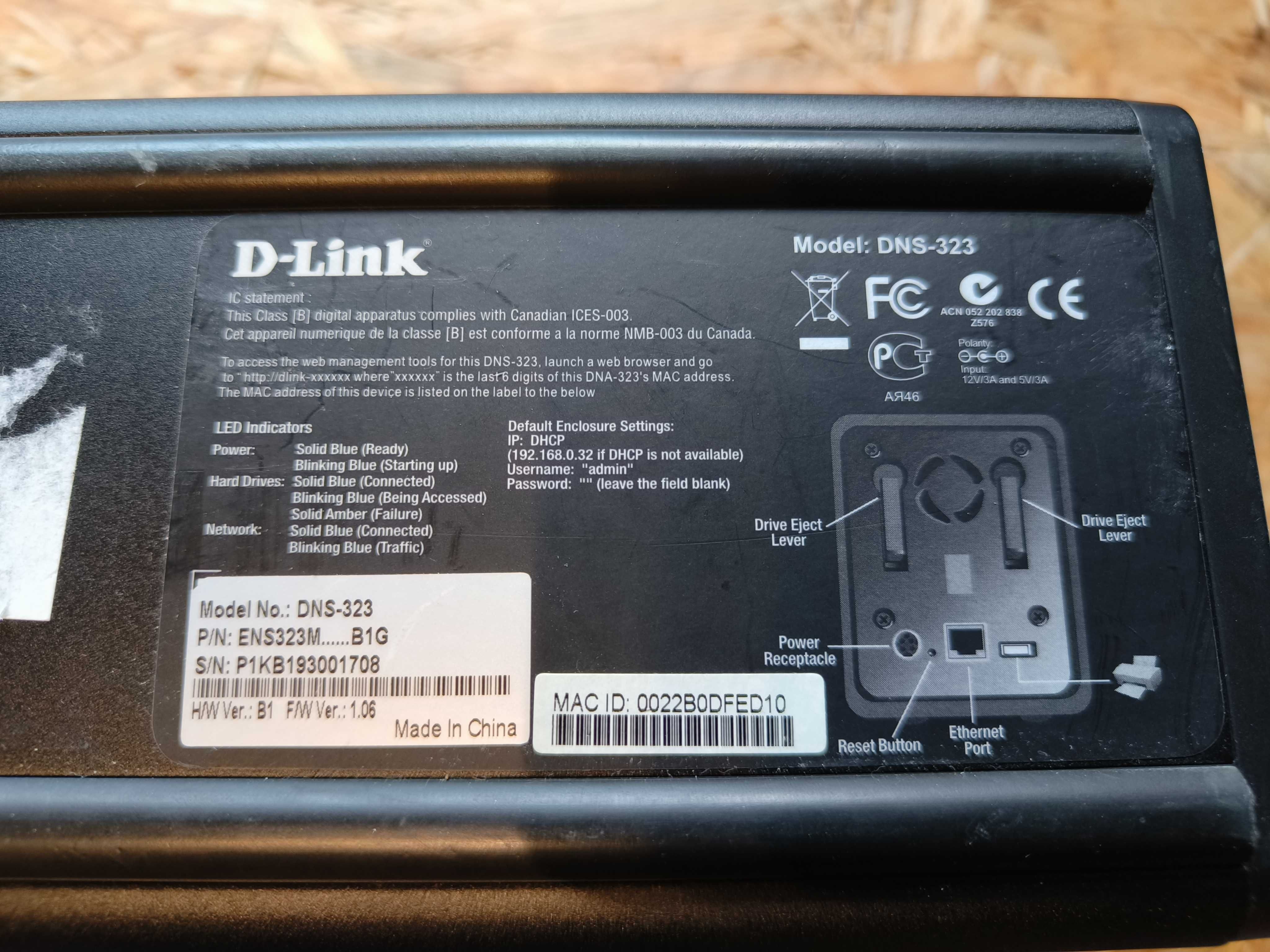 D-LINK DNS-323. Serwer NAS