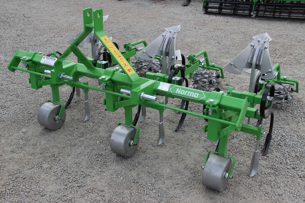 Pielnik obsypnik Norma Pielniko-obsypnik Bomet NOWOŚĆ z wałkami