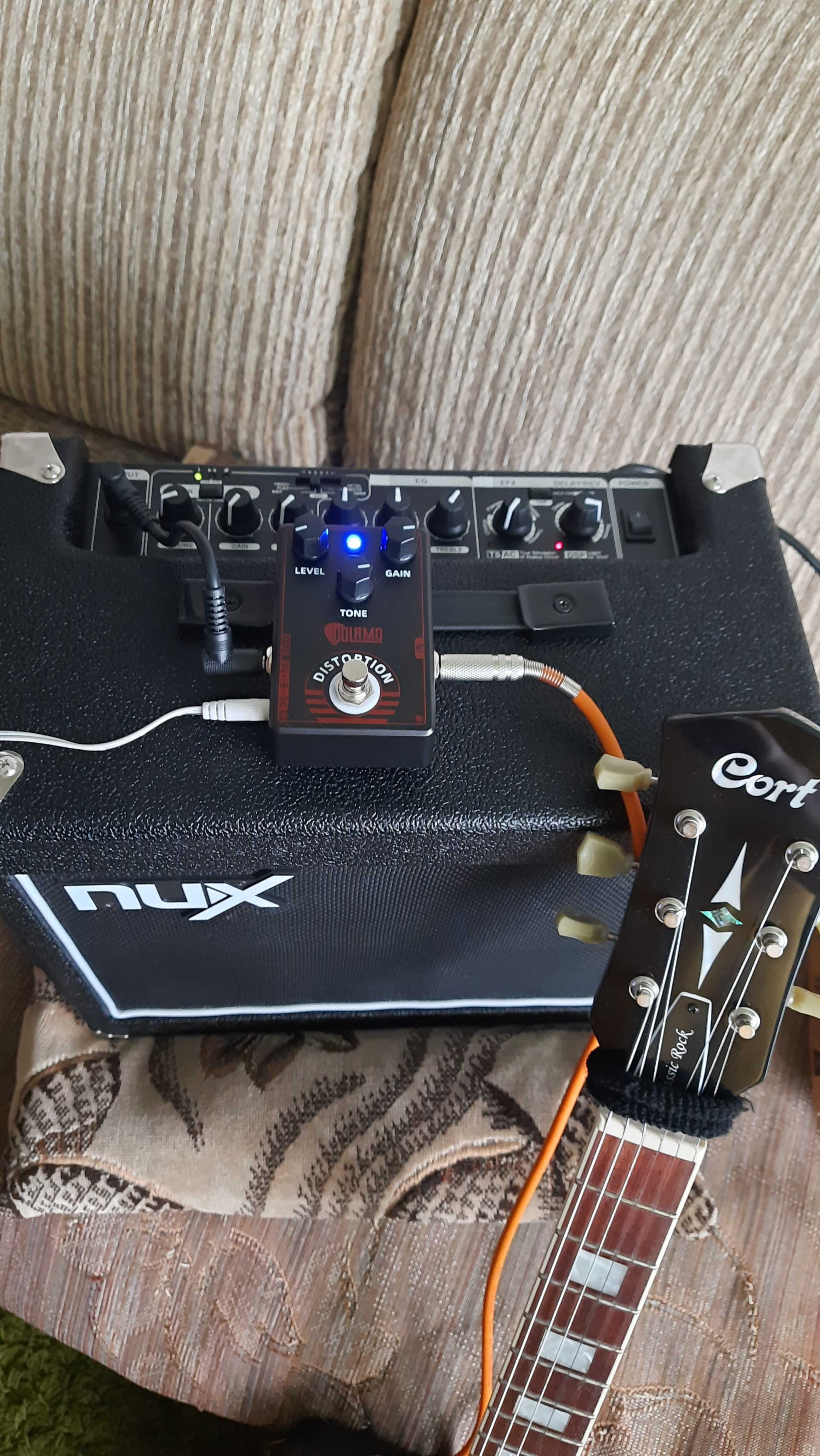 Гітарний комбопідсилювач NUX Mighty 15SE