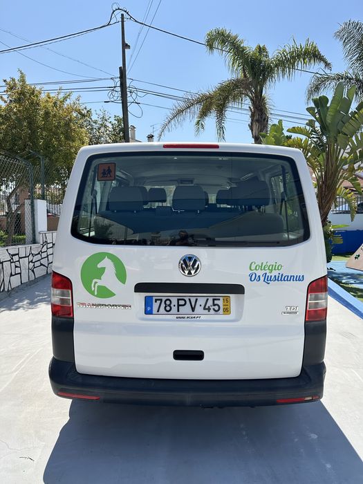 Carrinha VW TRANSPORTER 9 lugares