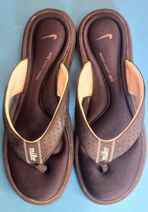 Жіночі сланці Nike розмір 40