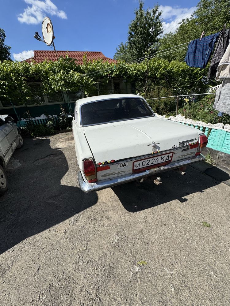 Волга 2410.