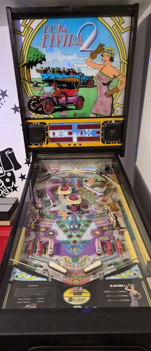 Maquina flippers Dona Elvira 2