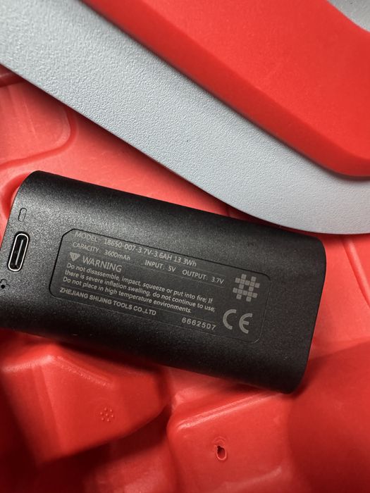 Новинка ! Акумуляторна вакуумна присоска Shijing P618 B PRO