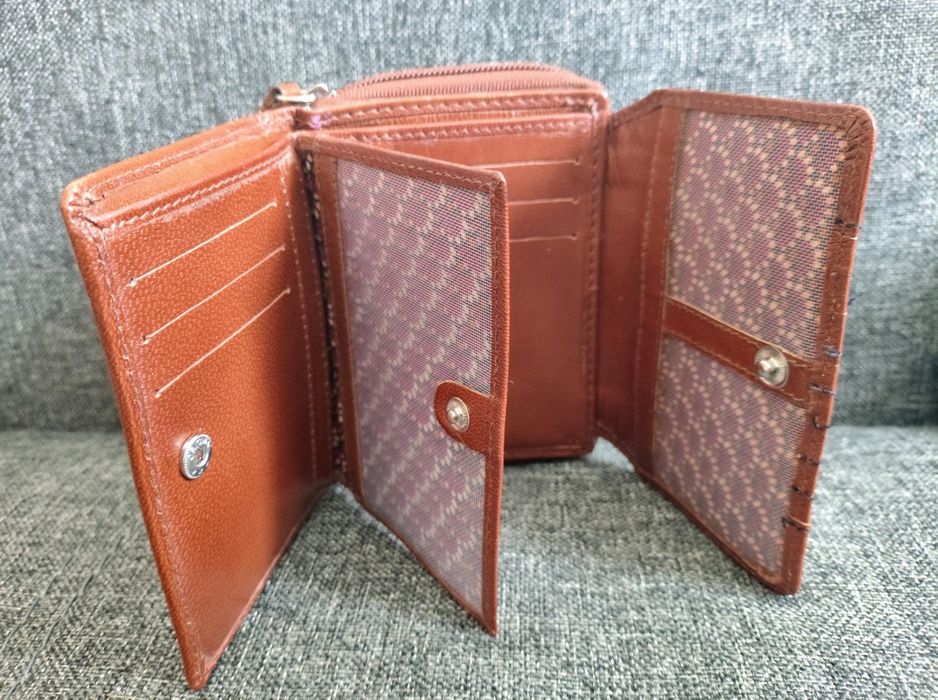 Skórzany portfel damski brązowy 5th Avenue