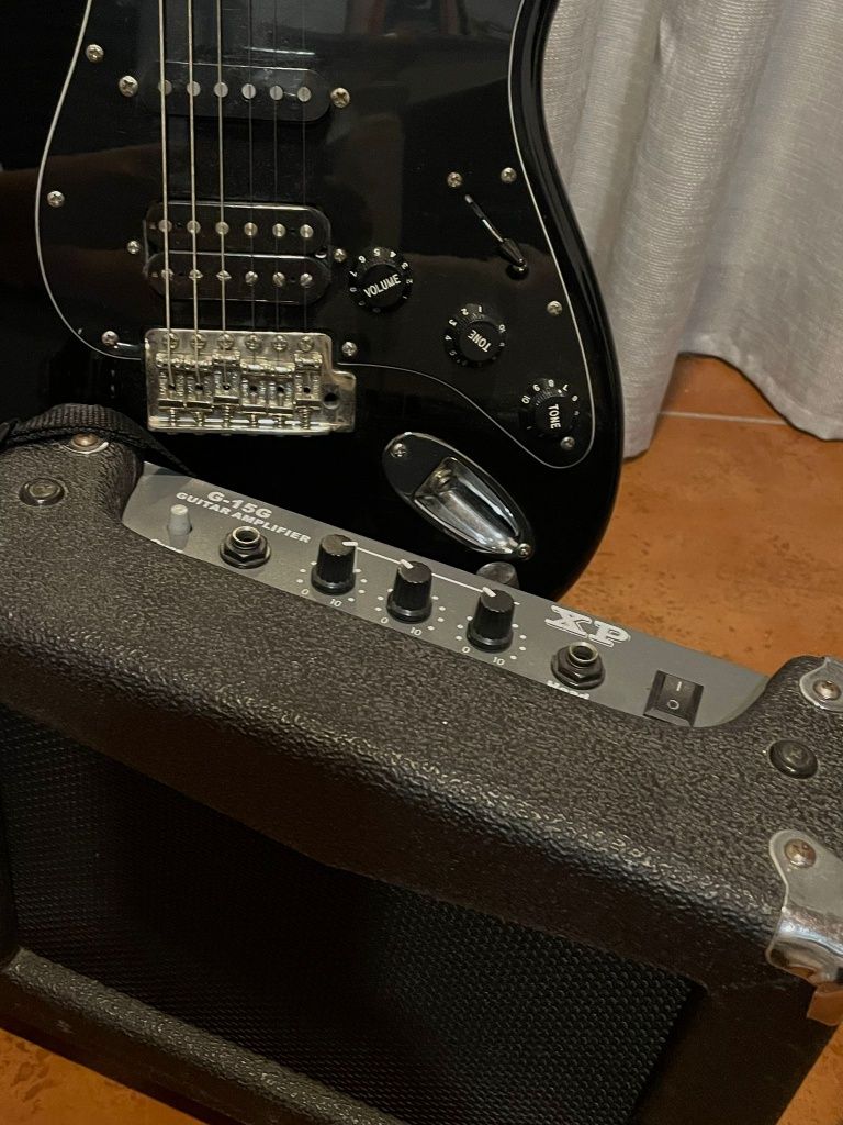 Guitarra Eléctrica Fender Squier