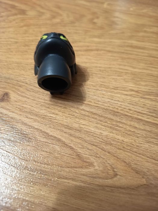 Figurka kolekcjonerska Szczerbatek / 3,5 cm