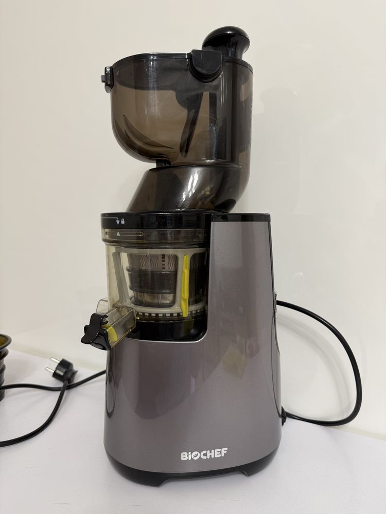 Biochef atlas whole slow juicer