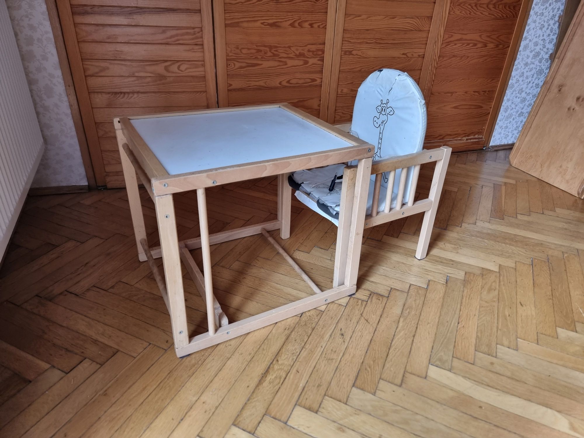 Krzesełko dla dziecka