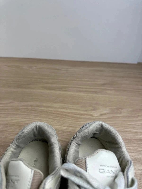 Buty sneakersy bezowe Gant r. 36