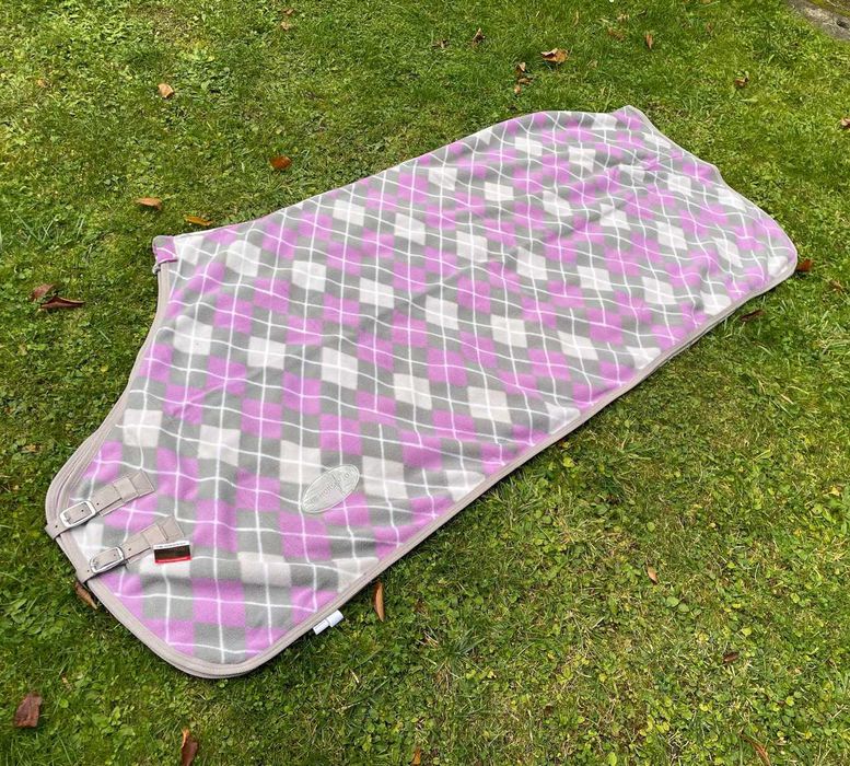 Nowa piękna różowo-szara derka polarowa w modną kratę 145 cm POLECAM