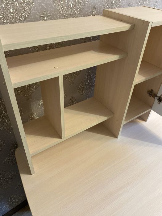 Стіл офісний, з тумбочкою, угловий