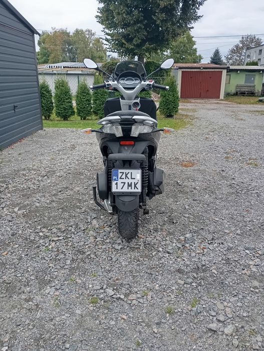 Sprzedam Piaggio 300 ie