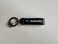 Subaru brelok do kluczy skóra
