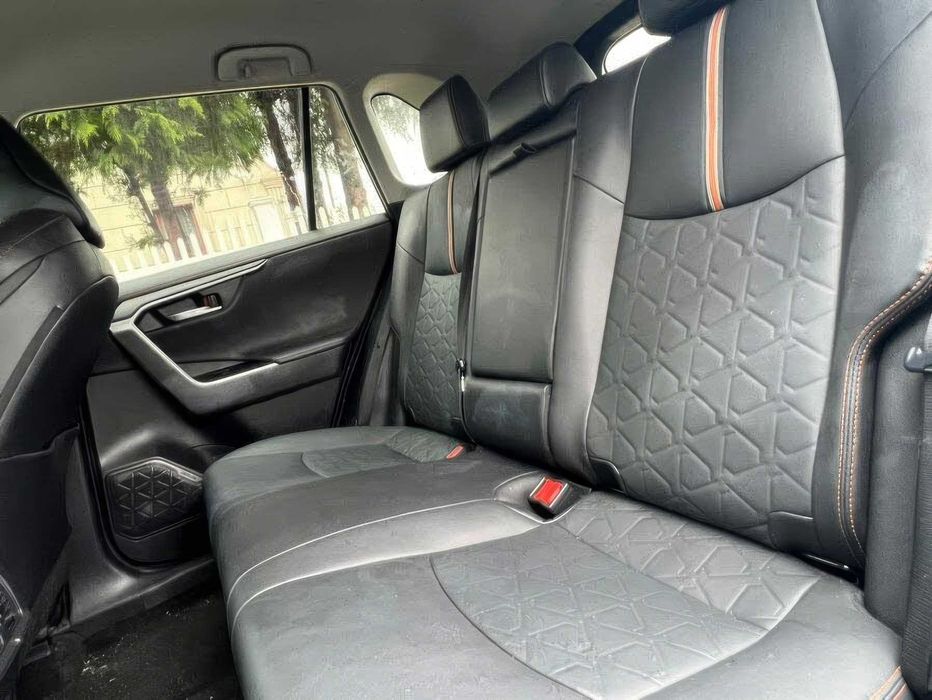 Toyota RAV4 Adventure      2022