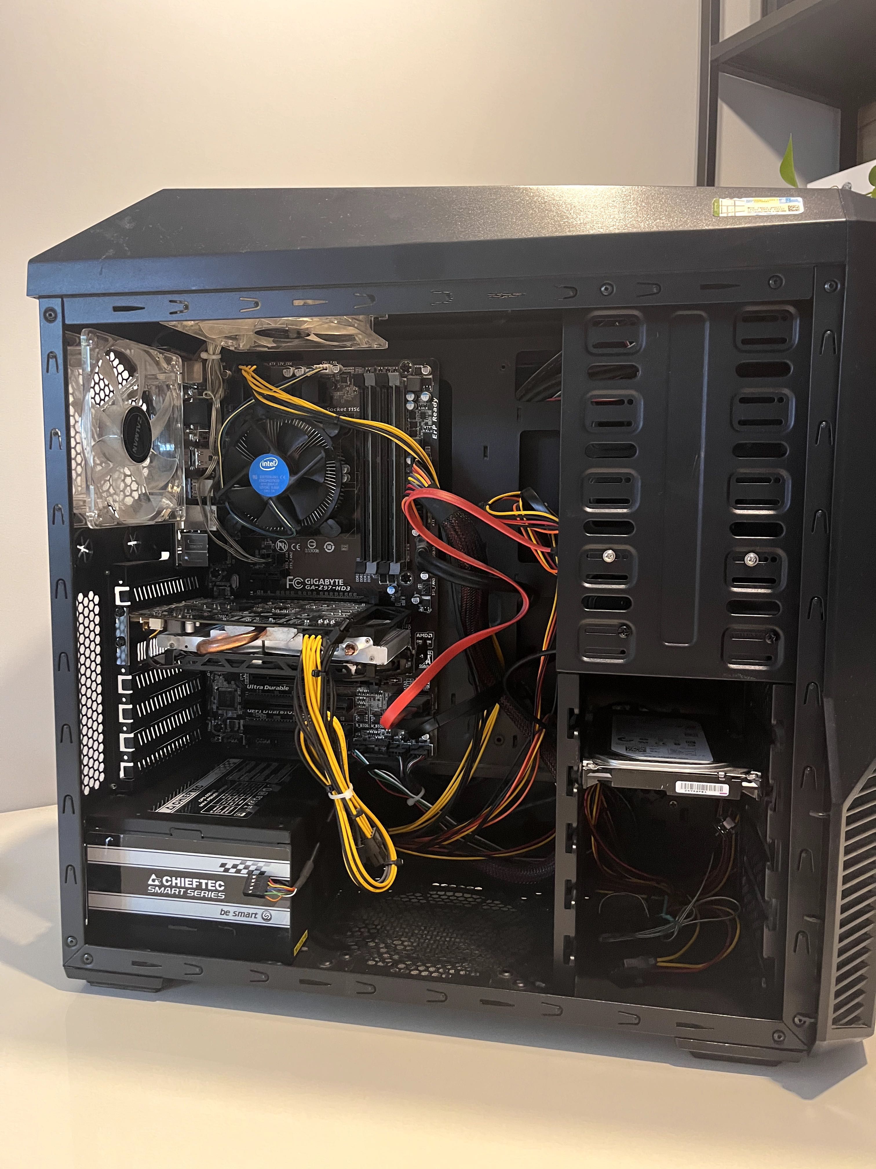 Komputer gamingowy, GTX 750 Ti, i5-4690, dysk SSD 250 GB, 8GB RAM