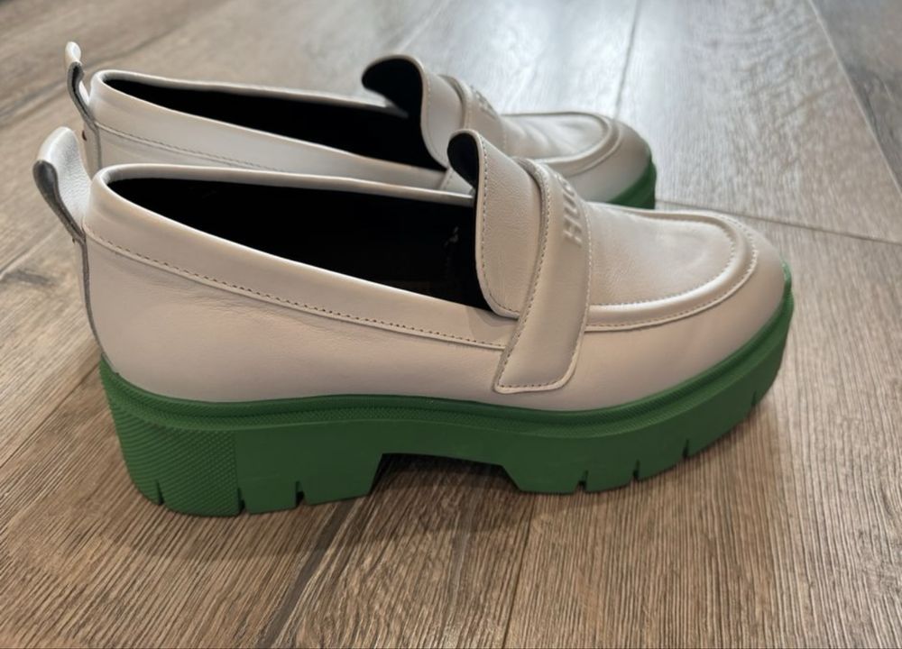 Кросівки шкіряні Karl Lagerfeld 39 Hugo