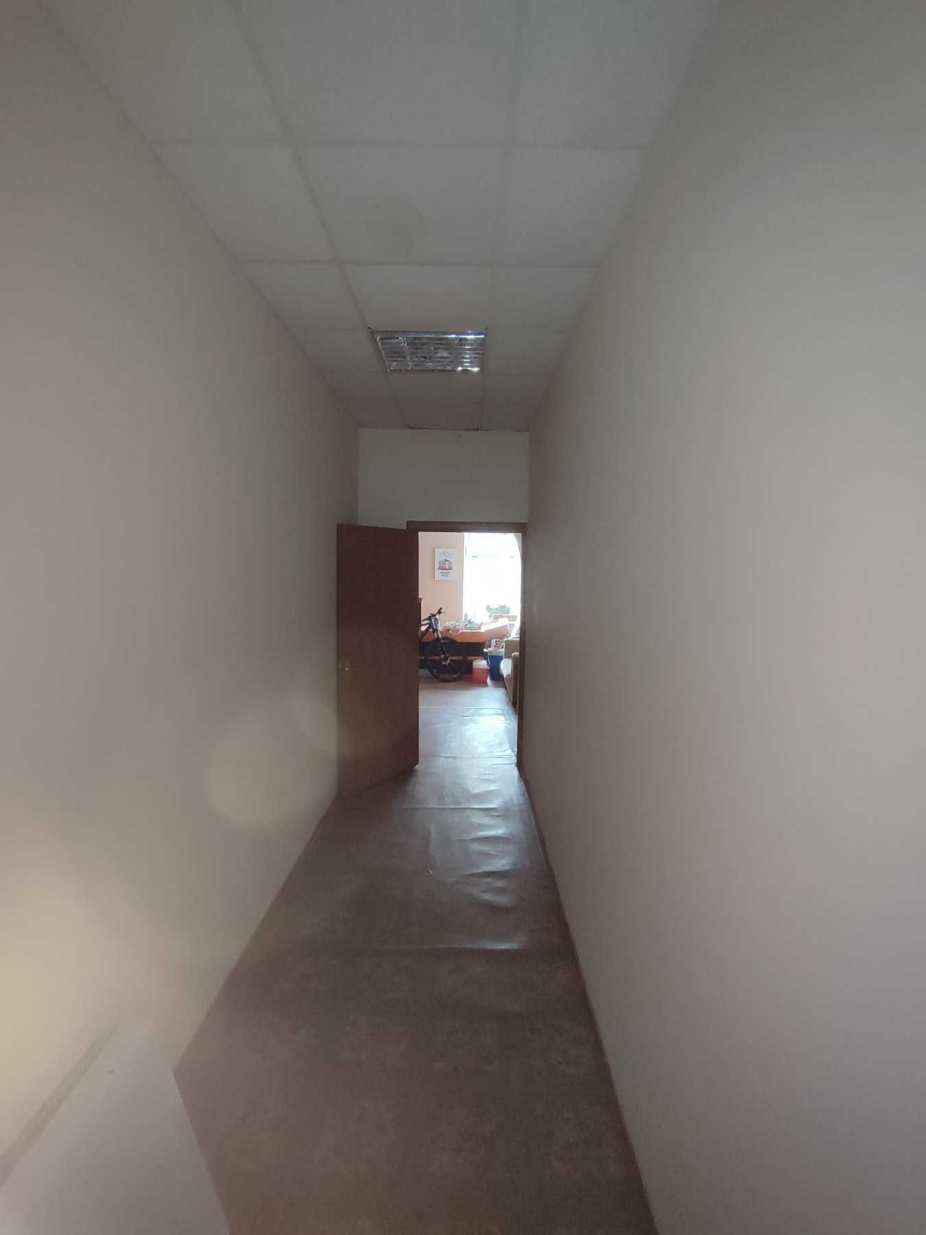 №:21595 - Продаж приміщення 130 кв.м у центрі на вул. К.Острозьких